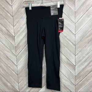 NWT GapFit High Rise Capris in Sculpt Revolution Xs